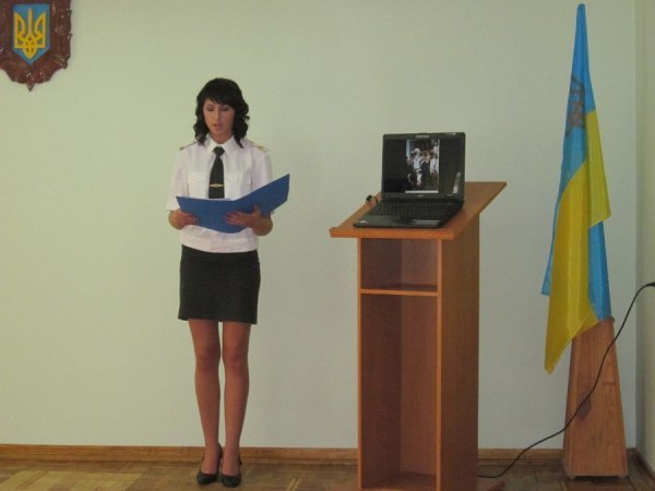 У Луцькому СІЗО тюремники обирали красивих дівчат. ФОТО  